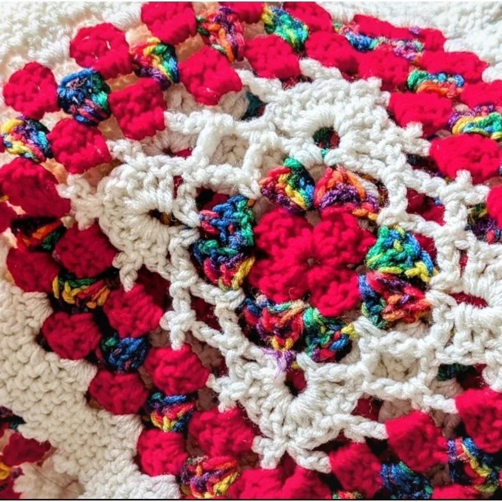 Vtg Handmade Crochet Granny Square Afghan Blanket Red White Rainbow Retro 77x82‎